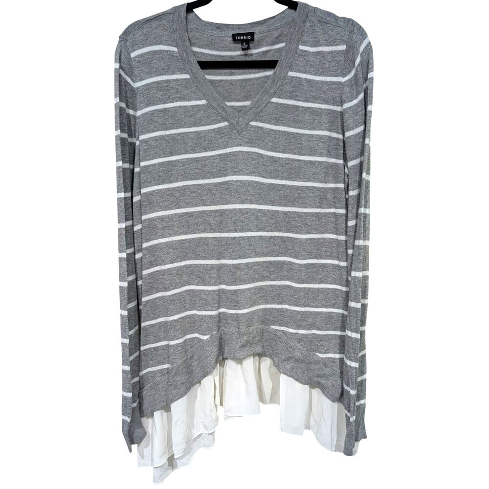 Torrid Vintage Y2K 2001 Layered Sweater sz 2 Gray and White Striped